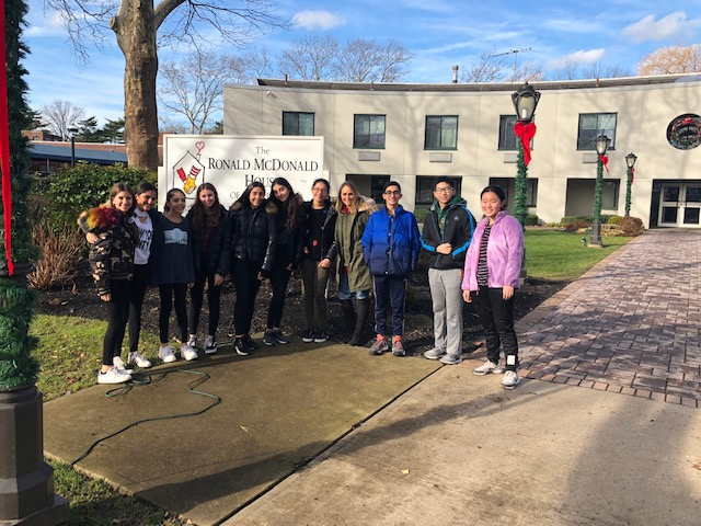 Students from North Middle School volunteered at the Ronald McDonald House. (Photo courtesy of the Great Neck Public Schools)