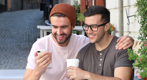 Best LGBTQ+ Dating Sites and Apps - theislandnow